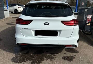 Kia ceed / Ceed 108.000 km 12.600 &euro; karlsruhe 76131