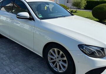 Mercedes-Benz E 200 169.500 km 17.490 &euro; Pforzheim 75180