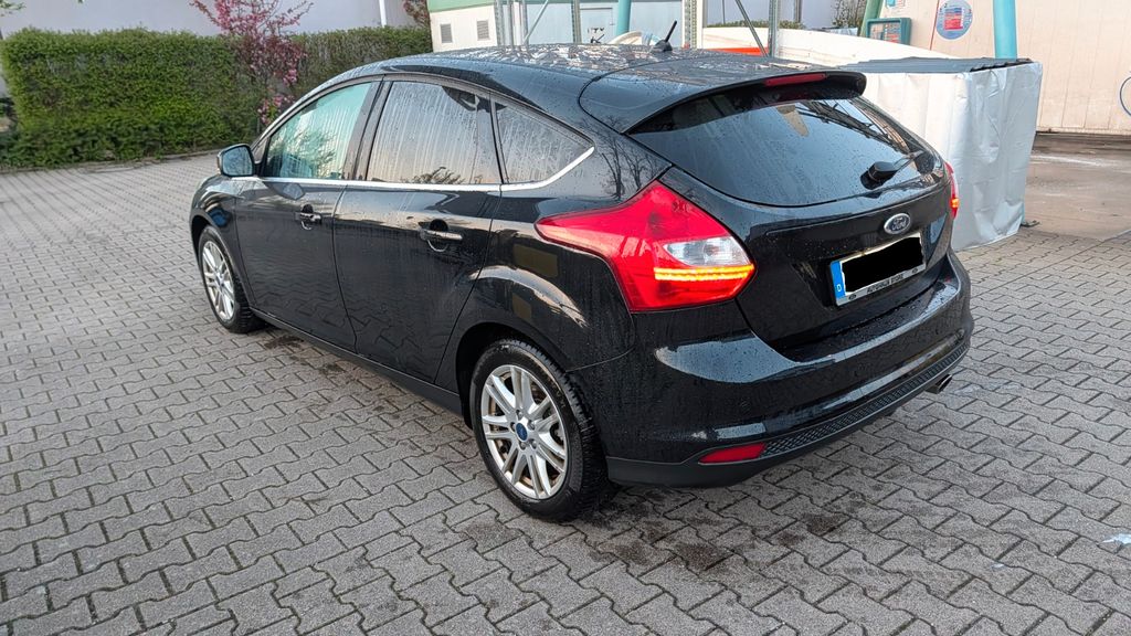 Ford Focus 166.000 km 5.300 &euro; Karlsbad 76307