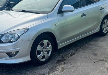 Hyundai i30 121.000 km 4.990 &euro; Sindelfingen 71065