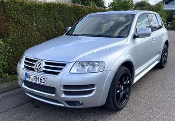 VW Touareg 52.500 km 42.900 &euro; Tiefenbronn 75233