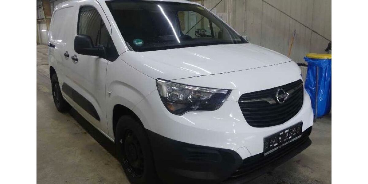 Opel Combo 133.000 km 10.999 &euro; Ditzingen 71254