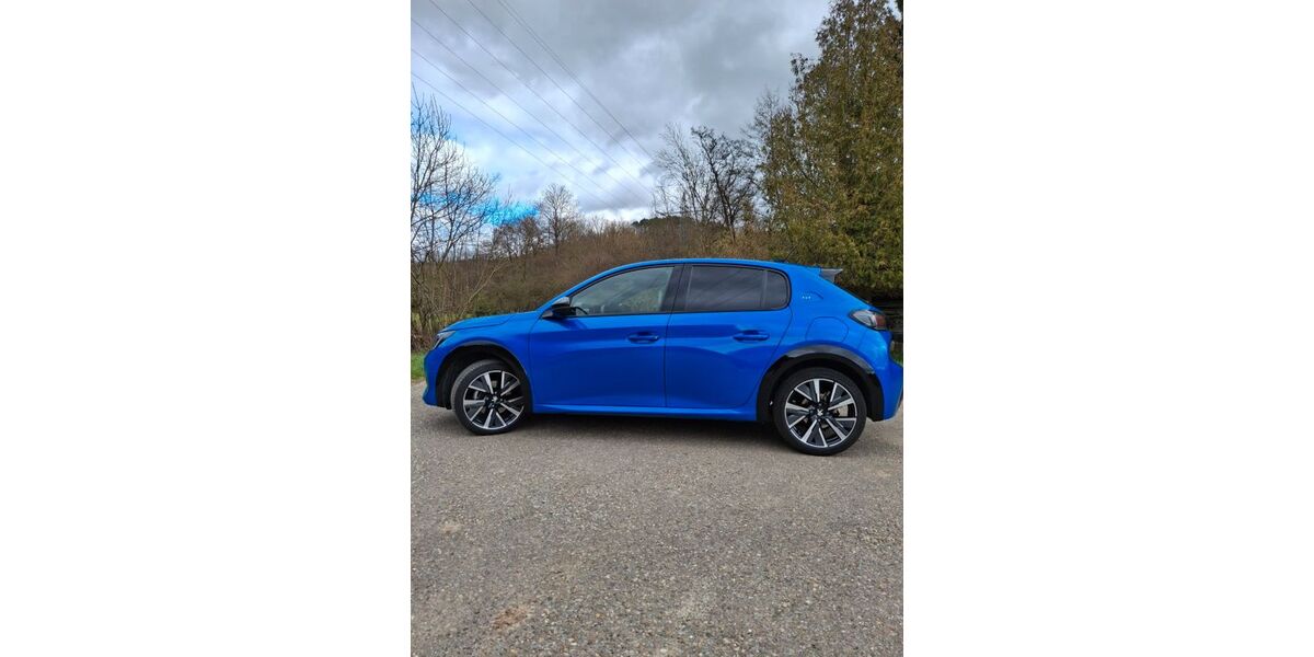 Peugeot 208 35.500 km 20.200 &euro; Vaihingen Enz 71665