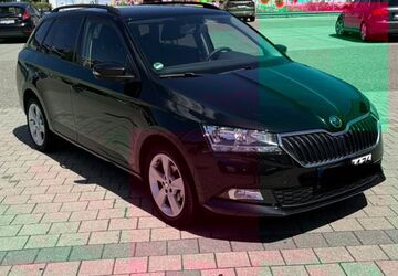 Skoda Fabia 22.800 km 11.900 &euro; Pforzheim 75173