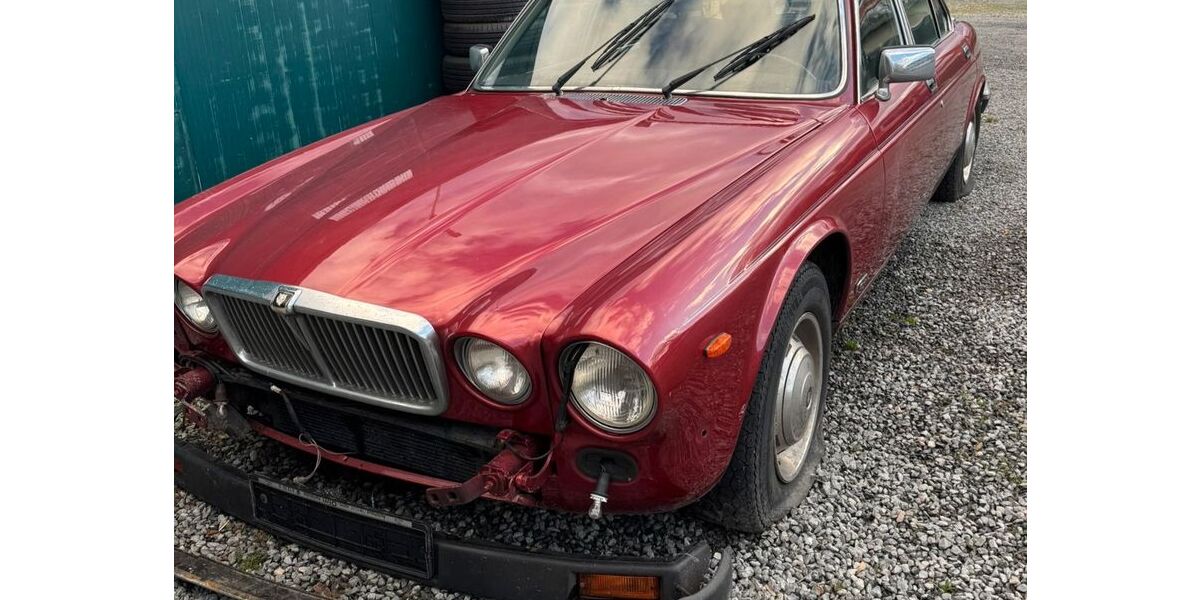 Jaguar XJ12 100.000 km 3.950 &euro; Neureut 76149