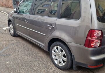 VW Touran 143.000 km 5.600 &euro; pforzheim 75172