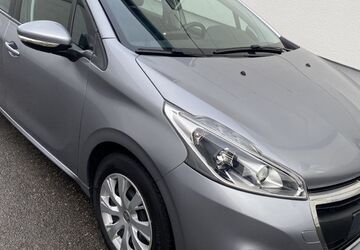 Peugeot 208 69.000 km 8.900 &euro; Calw 75365
