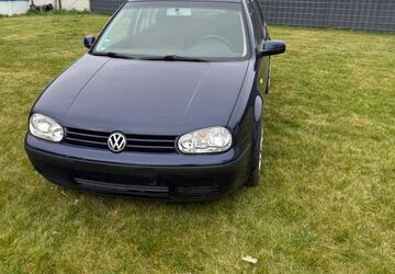 VW Golf 228.000 km 1.749 &euro; Karlsruher 76287