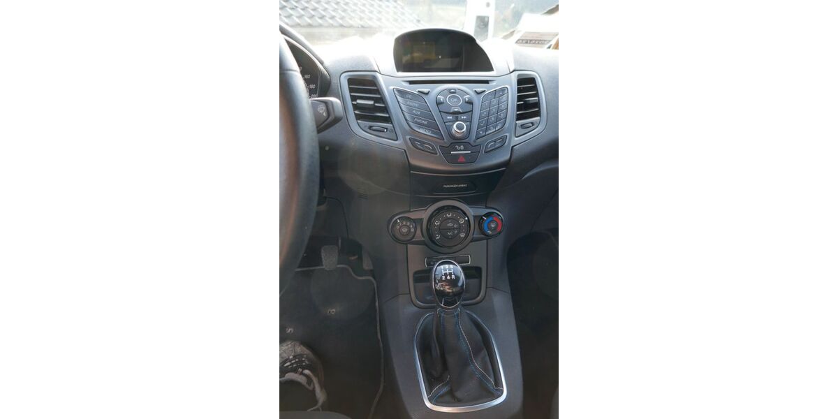 Ford Fiesta 111.045 km 5.400 &euro; Wildberg - Sulz am Eck 72218