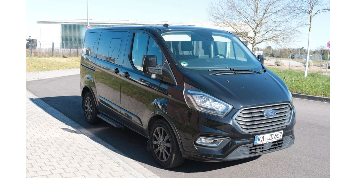 Ford Tourneo Custom 154.839 km 29.500 &euro; Karlsruhe 76149