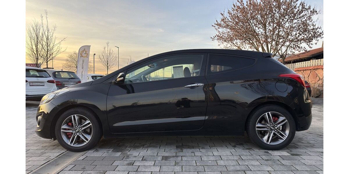 Hyundai i30 112.559 km 8.999 &euro; Bruchsal 76646