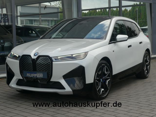 BMW iX 29.520 km 71.500 &euro; Vaihingen / Enz 71665