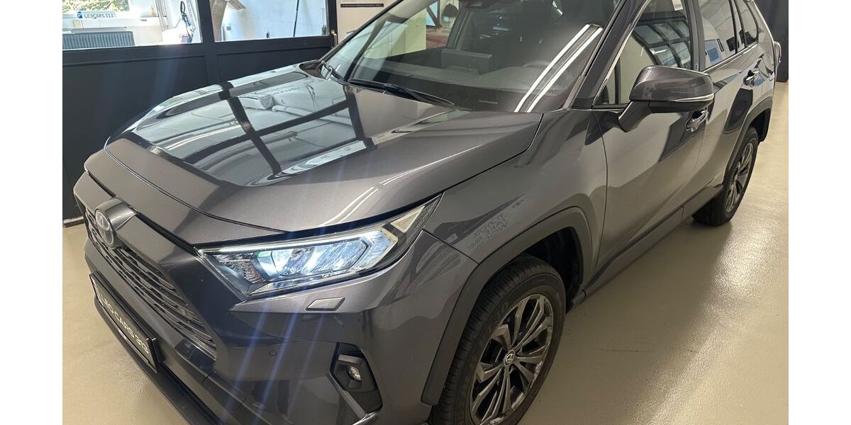 Toyota RAV 4 40.137 km 35.290 &euro; LEONBERG 71229