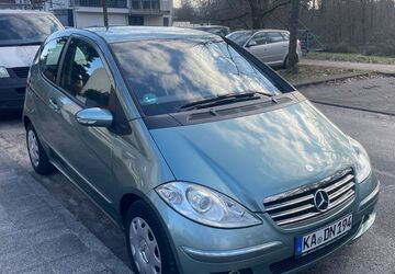Mercedes-Benz A 180 222.000 km 3.000 &euro; Karlsruhe 76189