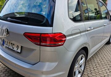 VW Touran 207.000 km 8.950 &euro; Malsch 76316