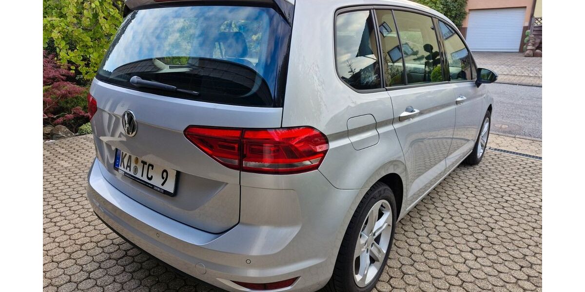 VW Touran 207.000 km 8.950 &euro; Malsch 76316