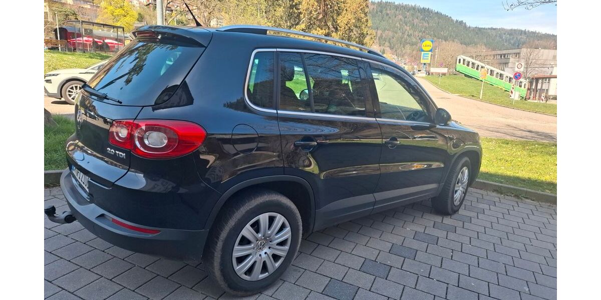 VW Tiguan 220.000 km 9.700 &euro; Bad Wildbad 75323