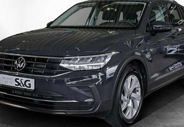 VW Tiguan 87.850 km 22.870 &euro; Karlsruhe 76185