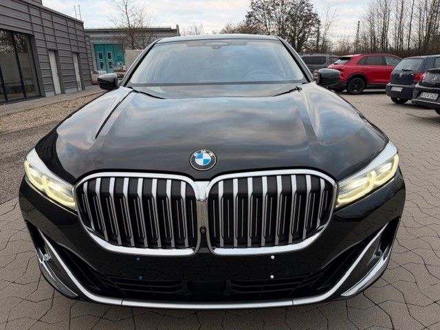 BMW 750 222.380 km 27.500 &euro; Karlsruhe 76199
