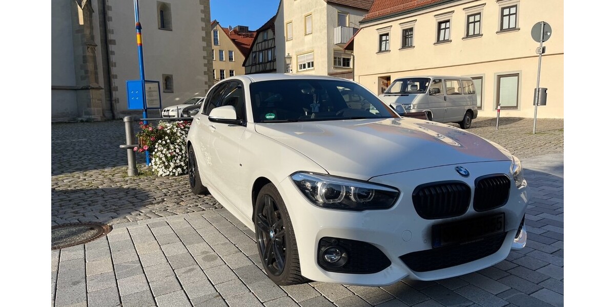 BMW 118 102.000 km 15.500 &euro; Karlsruhe 76133