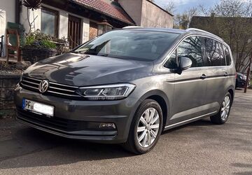 VW Touran 101.700 km 15.650 &euro; Wiernsheim 75446