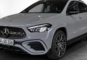 Mercedes-Benz GLA 200 10.000 km 42.999 &euro; Karlsruhe 76185