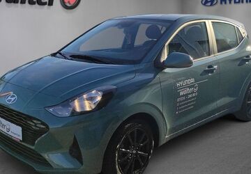 Hyundai i10 10.000 km 17.740 &euro; Pforzheim 75177