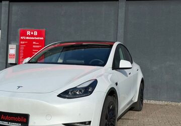 Tesla Model Y 32.147 km 35.700 &euro; Gaggenau 76571