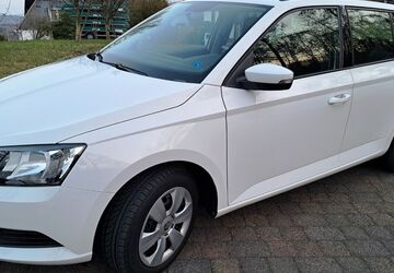 Skoda Fabia 41.000 km 12.499 &euro; Karlsruhe-Grötzingen 76229