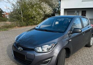 Hyundai i20 67.000 km 6.850 &euro; Karlsdorf-Neuthard 76689
