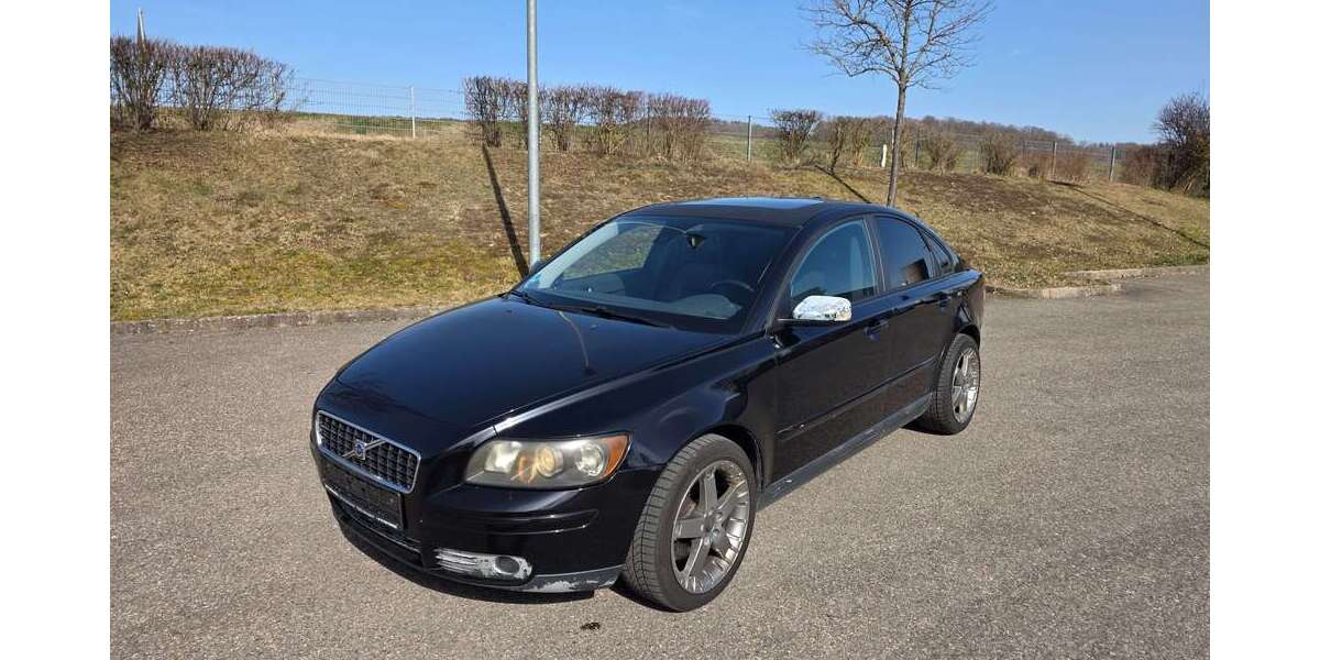 Volvo S40 218.000 km 2.200 &euro; Althengstett/Calw 75382