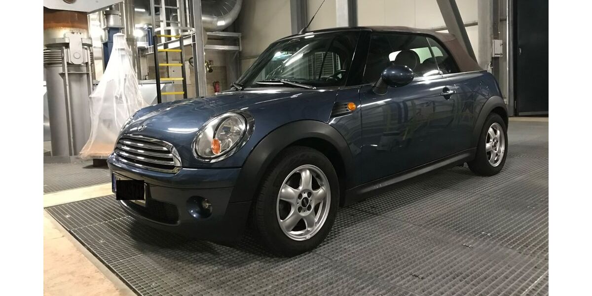 Mini Cooper Cabrio 98.500 km 8.300 &euro; Karlsruhe 76228