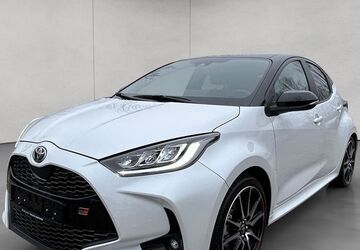 Toyota Yaris 28.633 km 22.790 &euro; Karlsruhe 76227