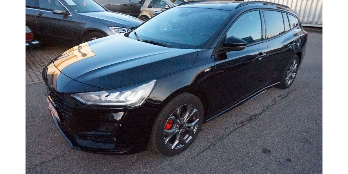 Ford Focus 25.900 km 19.890 &euro; Calw 75365