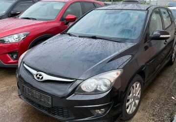 Hyundai i30 180.000 km 2.400 &euro; Bruchsal 76646