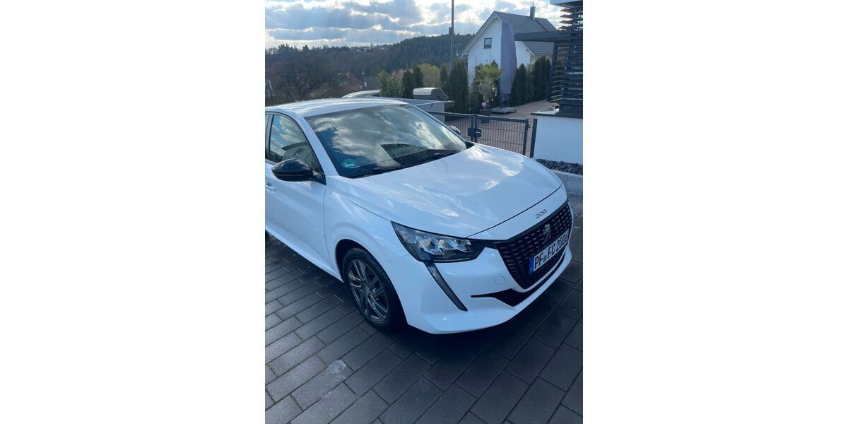 Peugeot 208 11.450 km 16.990 &euro; Tiefenbronn 75233