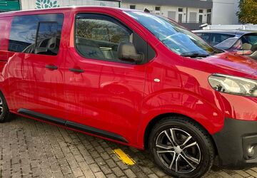 Toyota Proace (Verso) 178.000 km 10.999 &euro; Ditzingen 71254