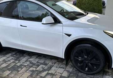 Tesla Model Y 42.000 km 32.000 &euro; Ötisheim 75443