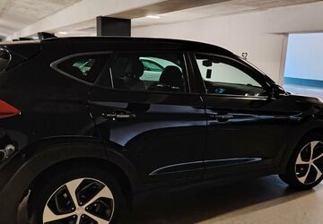 Hyundai TUCSON 80.000 km 16.600 &euro; Karlsruhe 76227