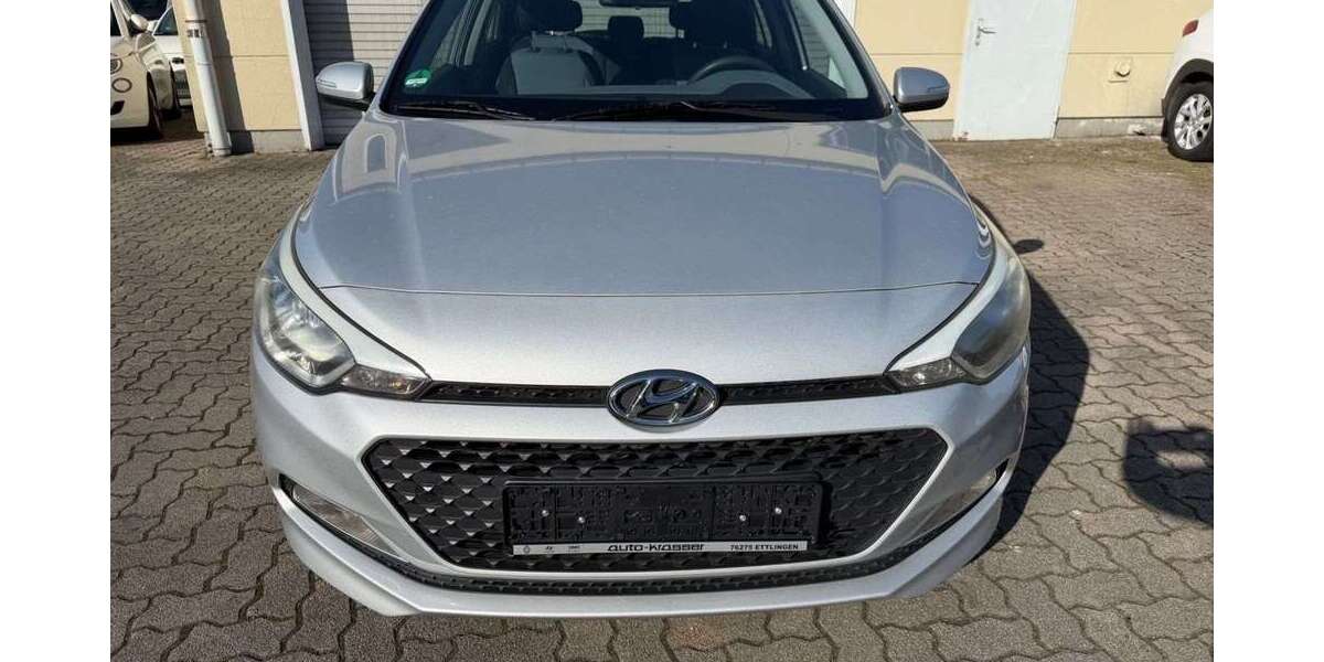 Hyundai i20 78.000 km 7.999 &euro; Pforzheim 75179