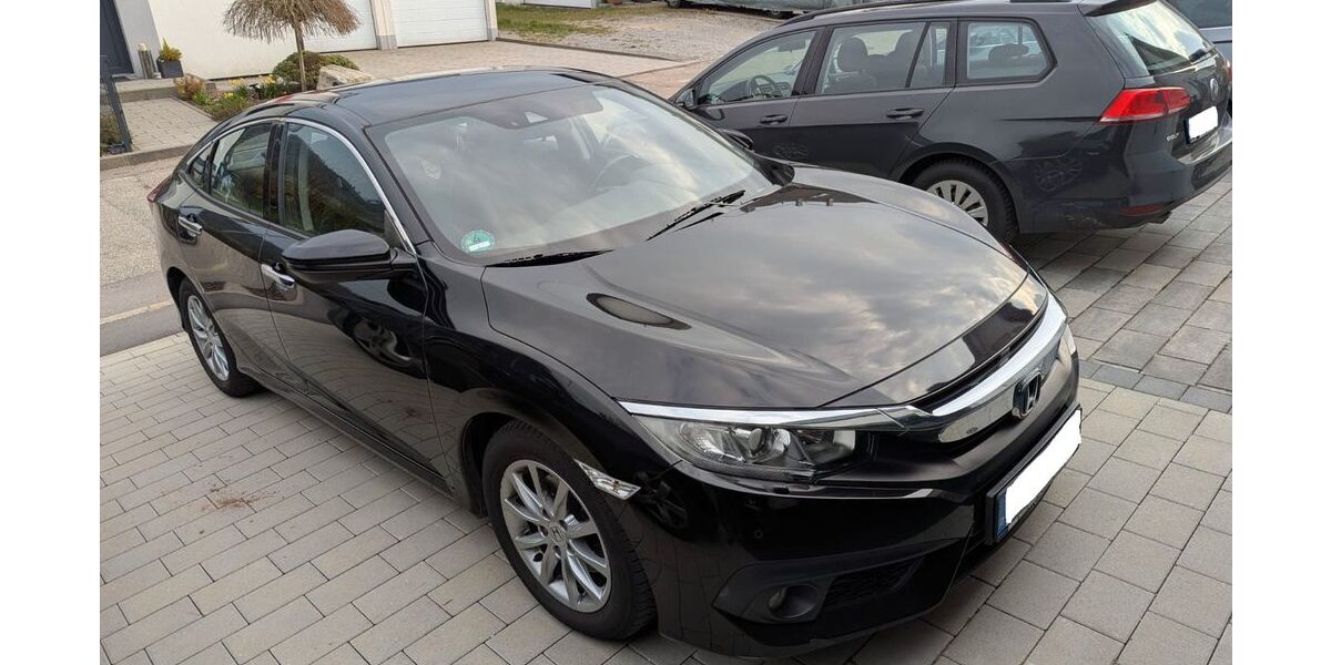 Honda Civic 92.000 km 16.300 &euro; Bad-Herrenalb 76332