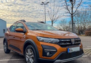 Dacia Sandero 125.000 km 10.500 &euro; Ettlingen 76275