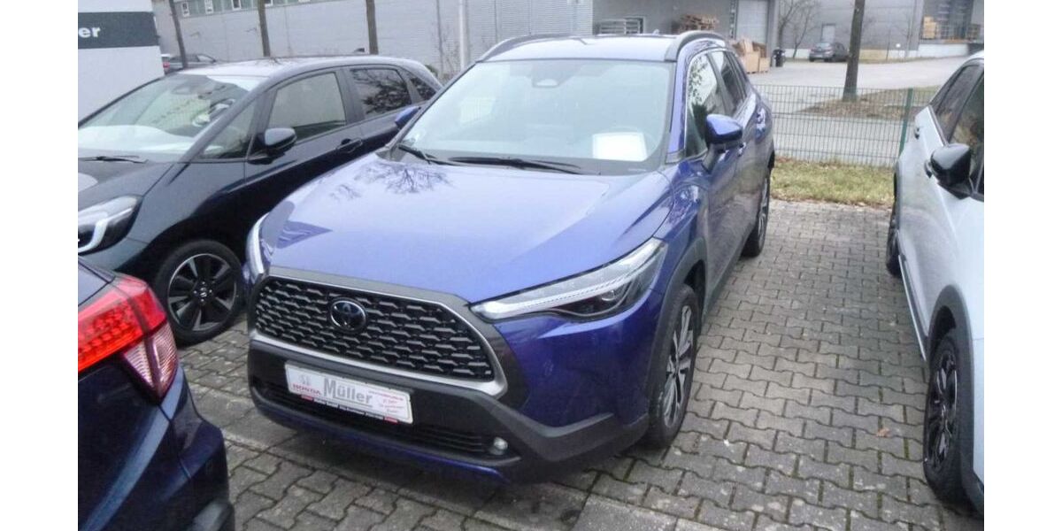 Toyota Corolla Cross 3.990 km 29.990 &euro; Ettlingen-Bruchhausen 76275