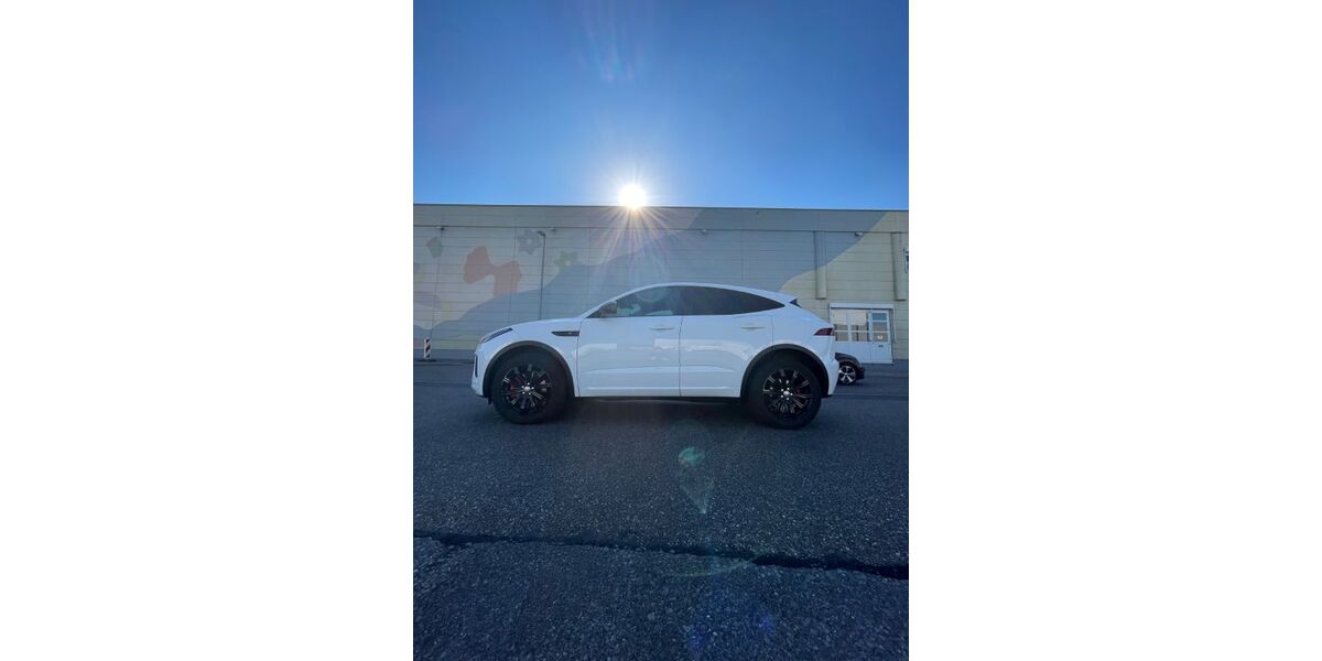 Jaguar E-Pace 76.000 km 22.999 &euro; Pforzheim 75172