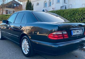 Mercedes-Benz E 220 170.000 km 8.900 &euro; Pforzheim 75173