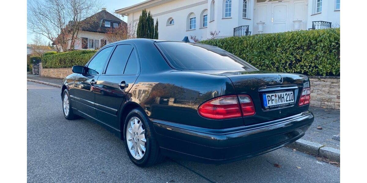 Mercedes-Benz E 220 170.000 km 8.900 &euro; Pforzheim 75173