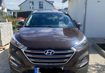 Hyundai TUCSON 69.000 km 15.300 &euro; Oberriexingen 71739