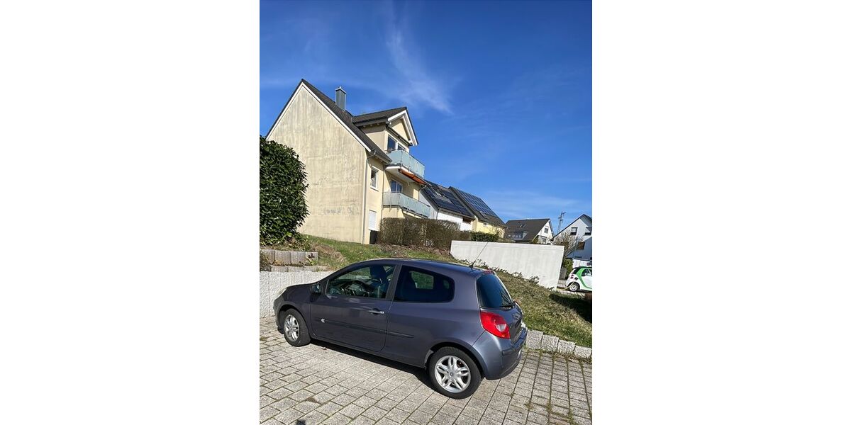 Renault Clio 77.000 km 2.500 &euro; Waldbronn 76337