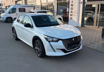 Peugeot 208 30.200 km 14.800 &euro; Pforzheim 75177