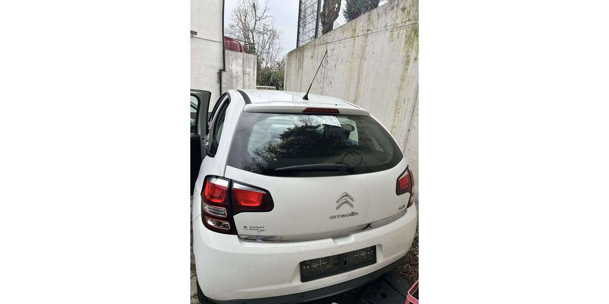 Citroen C3 95.000 km 5.700 &euro; pforzheim 75179